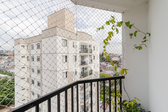 Sacada da Sala de apartamento para alugar com 3 quartos, 63m² em Jardim Botucatu, São Paulo