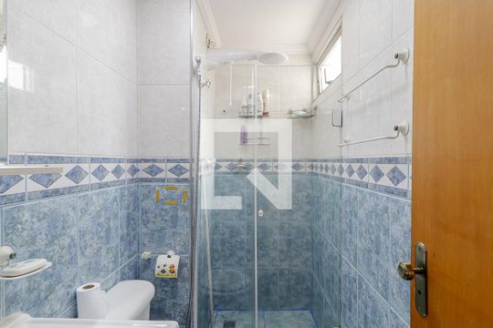 Banheiro de apartamento para alugar com 3 quartos, 63m² em Jardim Botucatu, São Paulo