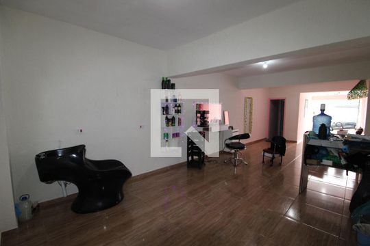 Área comum de casa à venda com 3 quartos, 410m² em Parque Peruche, São Paulo