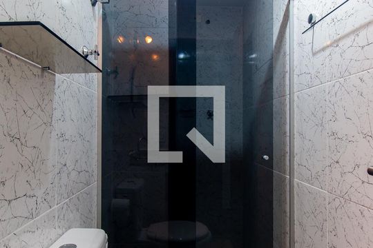 Banheiro de apartamento para alugar com 2 quartos, 44m² em Vila Prudente, São Paulo