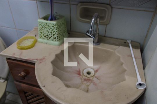 Casa à venda com 3 quartos, 350m² em Canudos, Novo Hamburgo