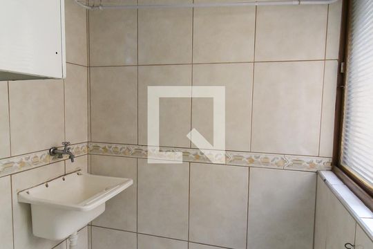 Área de Serviço de apartamento para alugar com 2 quartos, 45m² em Jardim Etelvina, São Paulo