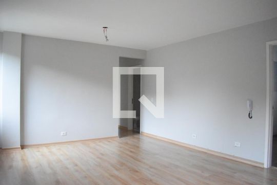 Sala de apartamento para alugar com 3 quartos, 133m² em Alto da Rua Xv, Curitiba