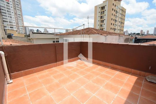 Terraço de casa para alugar com 2 quartos, 80m² em Jardim Prudência, São Paulo