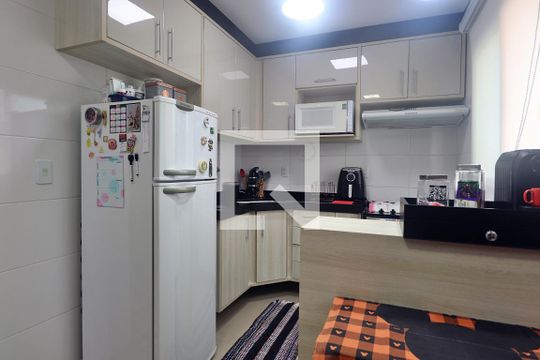 Cozinha de apartamento à venda com 2 quartos, 110m² em Vila Principe de Gales, Santo André