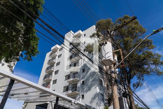 Fachada de apartamento para alugar com 2 quartos, 55m² em Vila Robertina, São Paulo
