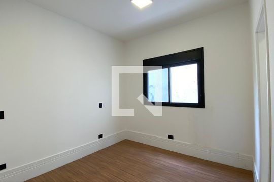 Suíte 1 de casa de condomínio à venda com 4 quartos, 200m² em Parque Sinai, Santana de Parnaíba