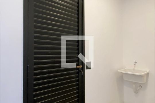 Área de Serviço de casa de condomínio à venda com 4 quartos, 200m² em Parque Sinai, Santana de Parnaíba