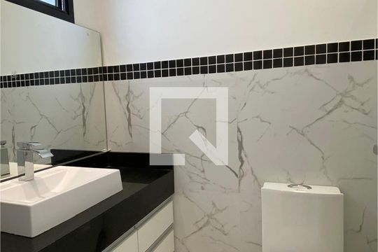 Banheiro da Suíte 1 de casa de condomínio à venda com 4 quartos, 200m² em Parque Sinai, Santana de Parnaíba