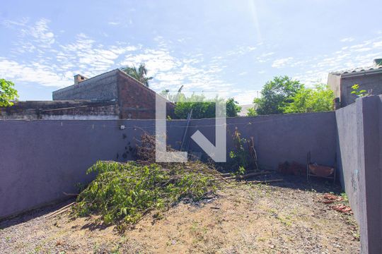 Quintal de casa à venda com 2 quartos, 50m² em Campina, São Leopoldo