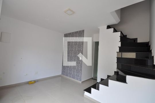 Casa de Condomínio para alugar com 2 quartos, 63m² em Tremembé, São Paulo