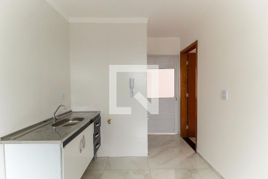 Cozinha de apartamento para alugar com 2 quartos, 50m² em Parque Paineiras, São Paulo