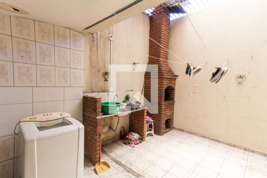 Área de Serviço de casa para alugar com 3 quartos, 70m² em Jardim Modelo, São Paulo