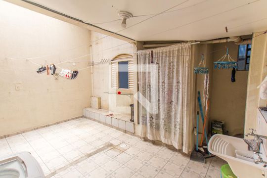 Área de Serviço de casa para alugar com 3 quartos, 70m² em Jardim Modelo, São Paulo