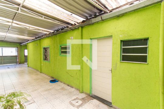 Garagem de casa para alugar com 3 quartos, 70m² em Jardim Modelo, São Paulo