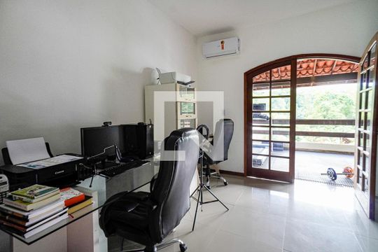Quarto 2 de casa de condomínio à venda com 4 quartos, 400m² em Vila Progresso, Niterói