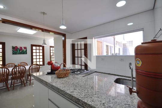 Cozinha de casa à venda com 4 quartos, 280m² em Vila Mazzei, São Paulo