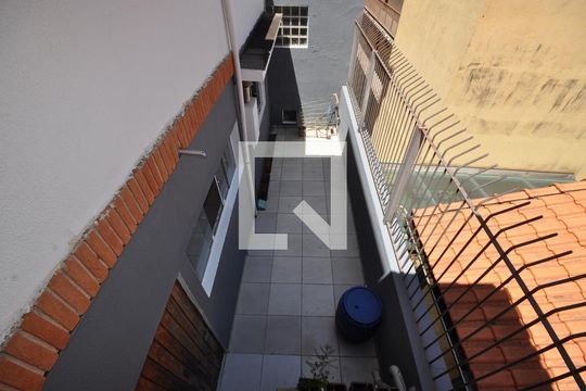 Quintal de casa à venda com 4 quartos, 280m² em Vila Mazzei, São Paulo