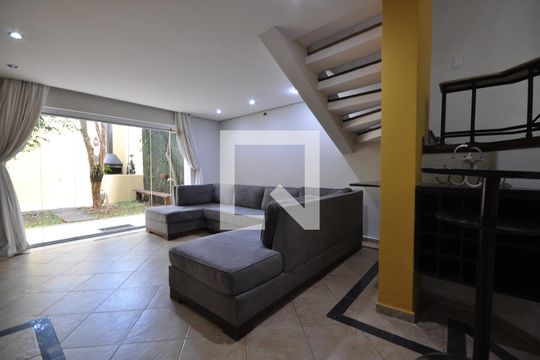 Sala de casa à venda com 4 quartos, 280m² em Vila Mazzei, São Paulo