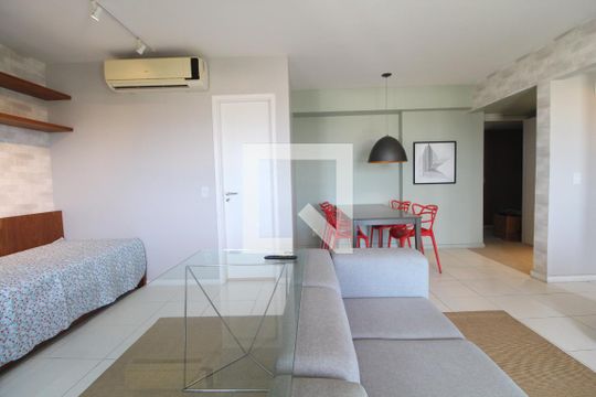 Sala de apartamento para alugar com 2 quartos, 77m² em Vargem Grande, Rio de Janeiro
