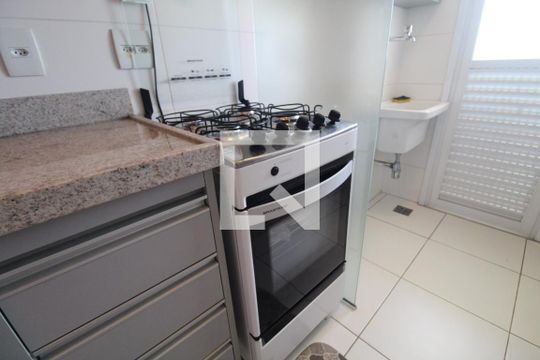 Cozinha e Área de Serviço de apartamento para alugar com 2 quartos, 77m² em Vargem Grande, Rio de Janeiro