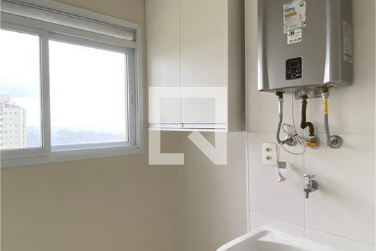 Área de Serviço de apartamento para alugar com 2 quartos, 60m² em Tamboré, Barueri