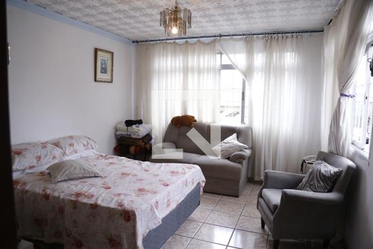 Sala de casa à venda com 3 quartos, 130m² em Jardim Felicidade (zona Oeste), São Paulo