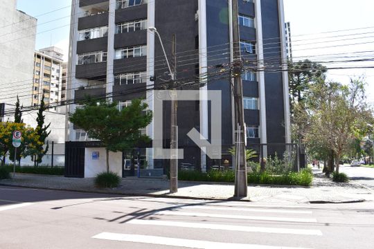 Fachada de apartamento para alugar com 4 quartos, 193m² em Batel, Curitiba
