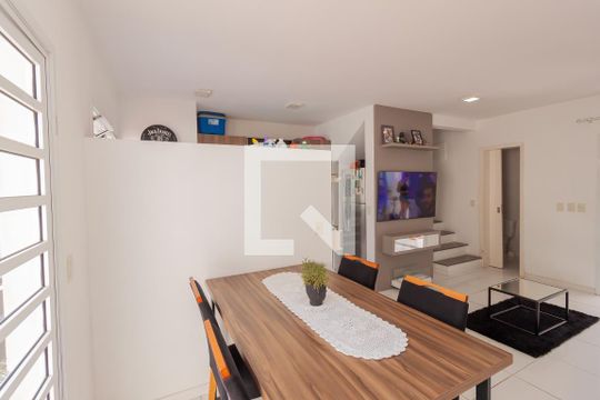 Sala de casa à venda com 3 quartos, 90m² em Canudos, Novo Hamburgo