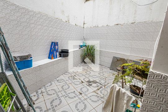 Quintal / Garagem de casa para alugar com 2 quartos, 100m² em Etelvina Carneiro, Belo Horizonte