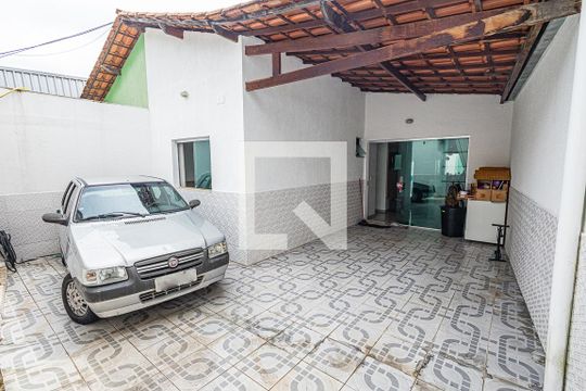 Quintal / Garagem de casa para alugar com 2 quartos, 100m² em Etelvina Carneiro, Belo Horizonte