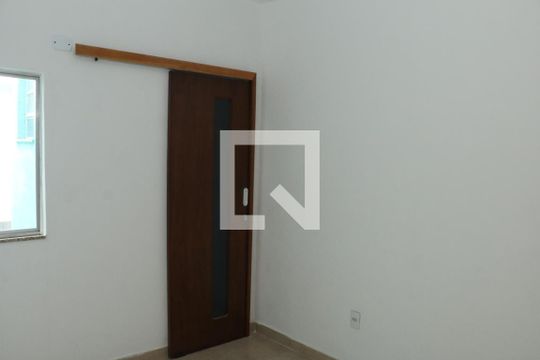 Suíte de casa para alugar com 2 quartos, 50m² em Cerâmica, Nova Iguaçu