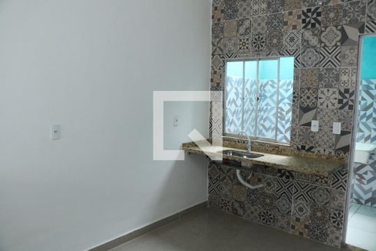Cozinha de casa para alugar com 2 quartos, 50m² em Cerâmica, Nova Iguaçu