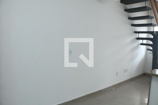 Casa para alugar com 2 quartos, 50m² em Cerâmica, Nova Iguaçu
