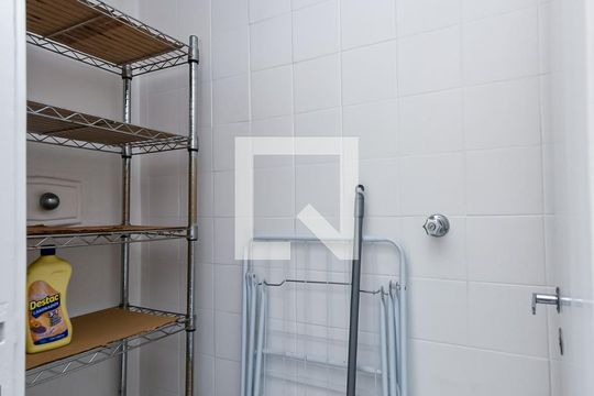 Área de Serviço de apartamento para alugar com 2 quartos, 64m² em Vila Madalena, São Paulo