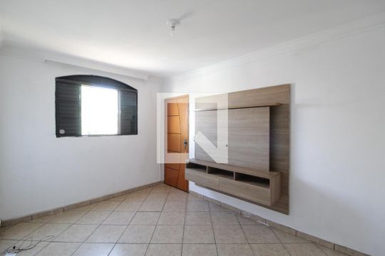 Apartamento para alugar com 3 quartos, 82m² em Patrimônio, Uberlândia