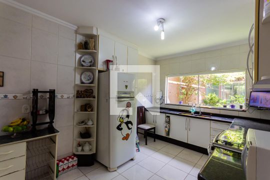 Cozinha de casa à venda com 3 quartos, 255m² em Vila Lucinda, Santo André