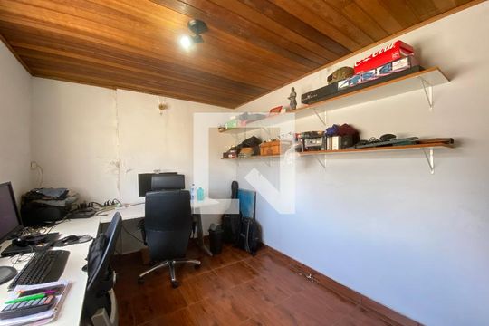Escritório de casa à venda com 4 quartos, 150m² em Vila Gustavo, São Paulo