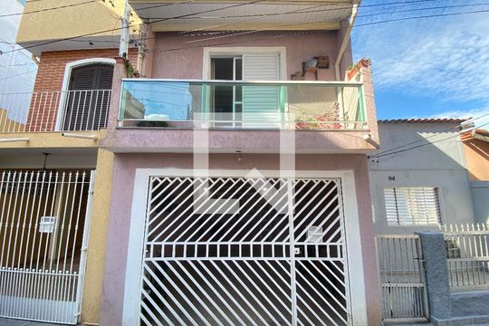 Fachada de casa à venda com 4 quartos, 150m² em Vila Gustavo, São Paulo