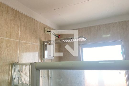 Banheiro de casa à venda com 4 quartos, 150m² em Vila Gustavo, São Paulo
