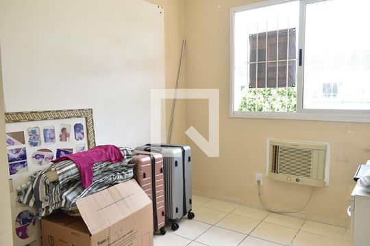 Quarto 1 de casa de condomínio para alugar com 2 quartos, 75m² em Campo Grande, Rio de Janeiro