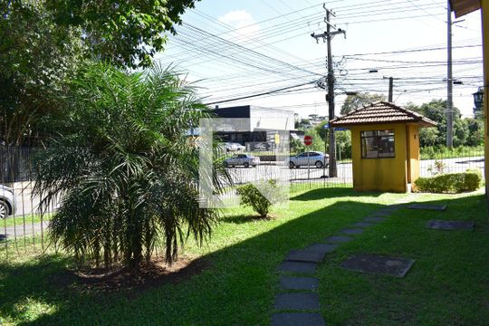 Área comum de apartamento para alugar com 2 quartos, 46m² em Sítio Cercado, Curitiba