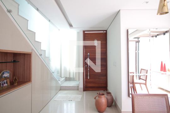 Copa de casa para alugar com 3 quartos, 180m² em Planalto, Belo Horizonte