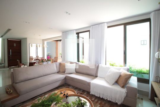 Sala de Estar de casa para alugar com 3 quartos, 180m² em Planalto, Belo Horizonte