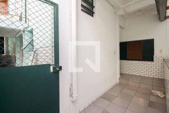 Entrada  de casa para alugar com 1 quarto, 70m² em Cidade Mãe do Céu, São Paulo
