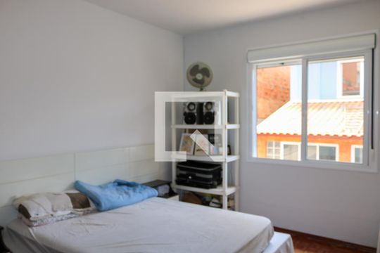 Edicula - Quarto de casa à venda com 3 quartos, 272m² em Santa Maria, Santo André