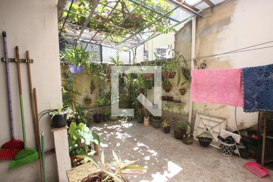 Quintal de casa à venda com 2 quartos, 86m² em Curicica, Rio de Janeiro