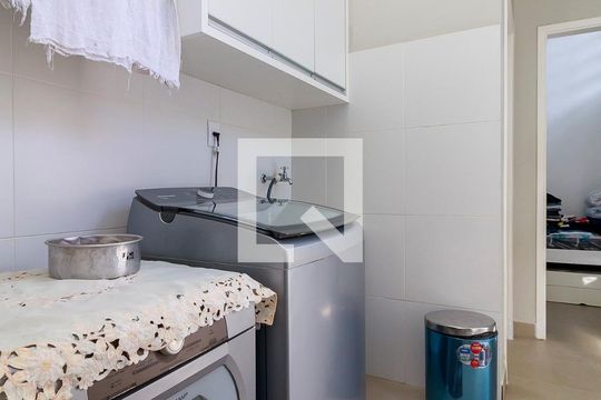 Área de Serviço de casa à venda com 4 quartos, 593m² em Chácara Monte Alegre, São Paulo