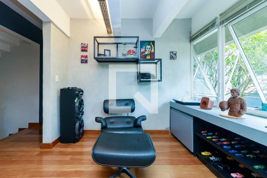 Sala 2 de casa à venda com 4 quartos, 593m² em Chácara Monte Alegre, São Paulo