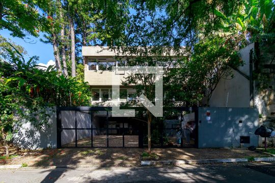 Fachada de casa à venda com 4 quartos, 593m² em Chácara Monte Alegre, São Paulo